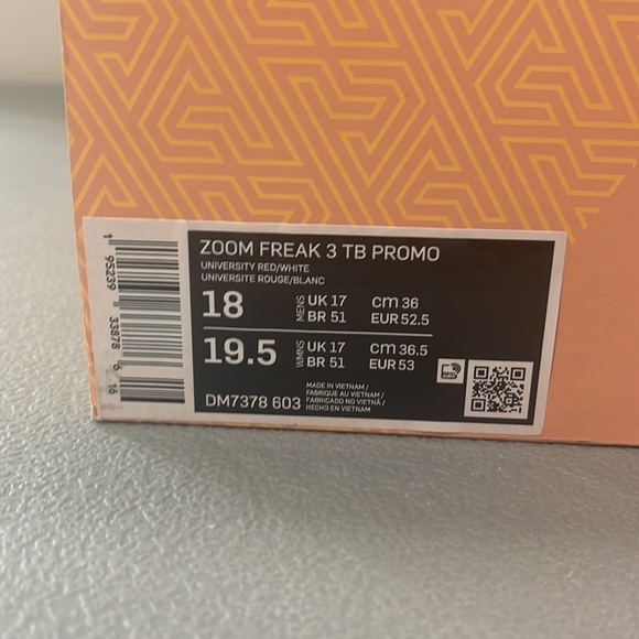 Nike Zoom Freak 3. University Red / White. Size 18. - Picture 11 of 11